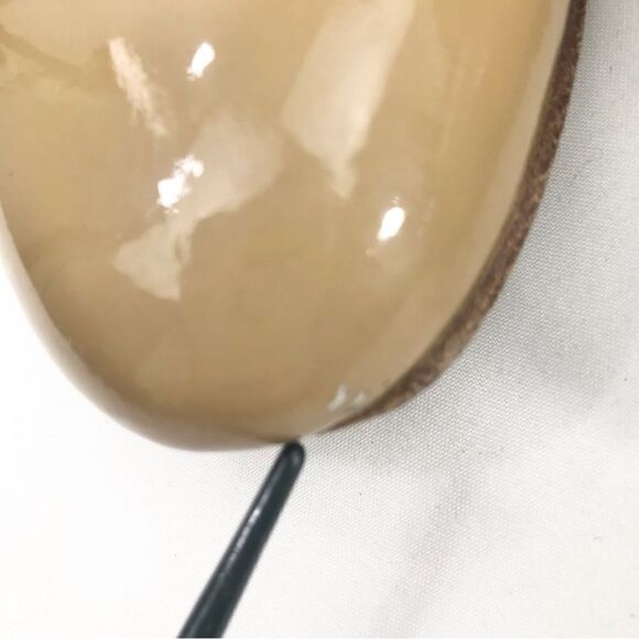 Salvatore Ferragamo VARA Golden Tan Patent Leather Bow Ballet Pump - Picture 16 of 16